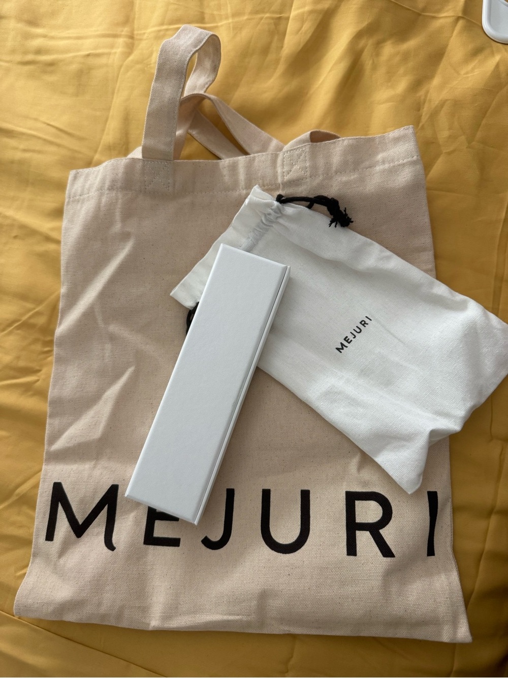 Mejuri Pearl Necklace with Canvas Tote with Box and Pouch - Picture 7 of 8